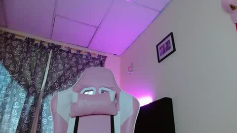 dafne_hot77 online show from September 2025 09:31:02 PM