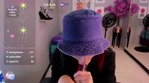 dafne huges online show from February 2025 11:04:02 PM