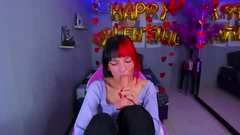 dafne huges online show from February 2025 11:09:01 PM