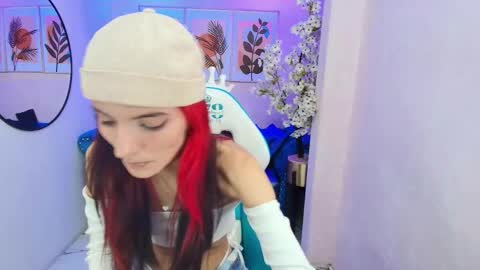 dafne huges online show from September 2025 05:27:01 PM