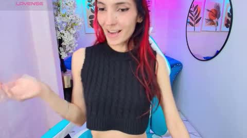 dafne huges online show from November 2025 08:30:02 PM