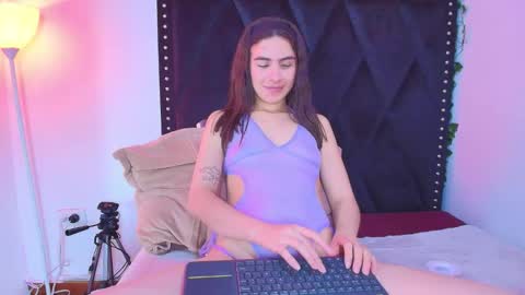 dafne_quenn online show from November 2025 01:00:02 PM