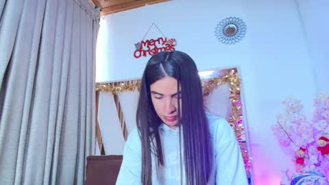 dafne_quenn online show from December 2025 12:44:02 PM