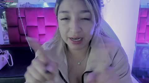 Snapshot of dahiana_dmour chatting on May 2026 02:45:01 PM Dahiana online show from May 2026 02:45:01 PM