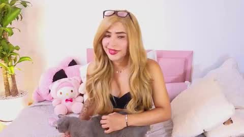 Dahiana online show from March 2026 06:12:02 PM