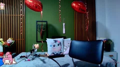  Dahiana  online show from February 2025 08:29:02 PM