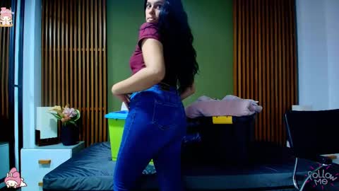  Dahiana  online show from February 2025 07:25:02 PM