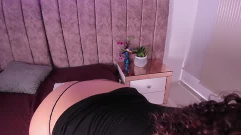 Snapshot of dahlia_rossee chatting on May 2026 07:54:02 PM dahlia_rossee online show from May 2026 07:54:02 PM