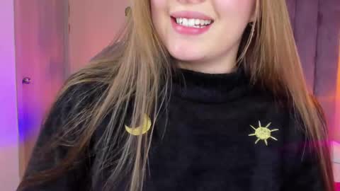 Dahlia online show from December 2025 04:52:01 AM