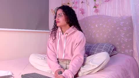 Snapshot of dahliabrowniee chatting on February 2026 04:24:01 AM Dahli online show from February 2026 04:24:01 AM