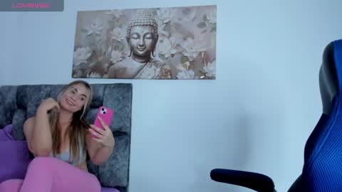 Snapshot of dahnna_squirt chatting on June 2026 03:29:02 AM Dahana online show from June 2026 03:29:02 AM