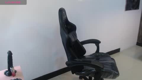 dahyan_ch online show from November 2025 05:37:02 PM