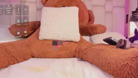 Daia Ortiz  online show from September 2025 09:03:01 PM