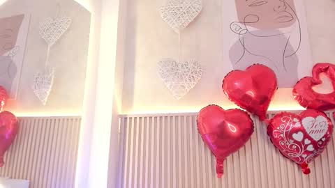 Snapshot of daiana_curly chatting on February 2026 07:32:01 PM Daiana online show from February 2026 07:32:01 PM