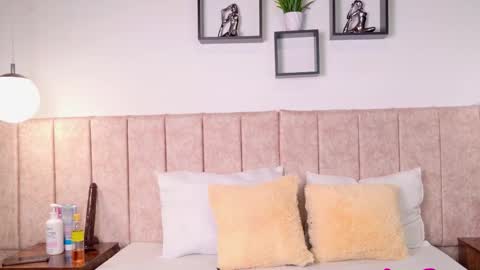 Juls online show from January 2026 03:31:02 AM