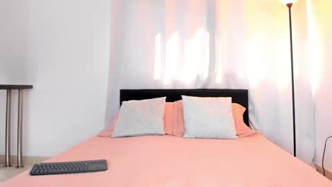 Daila Smith  online show from February 2025 03:09:02 PM