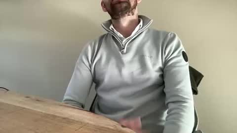 Snapshot of dailybully chatting on May 2026 06:20:01 AM Your daily dose online show from May 2026 06:20:01 AM
