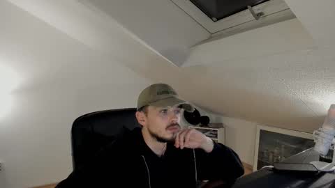 Daimon  online show from October 2025 03:51:02 AM