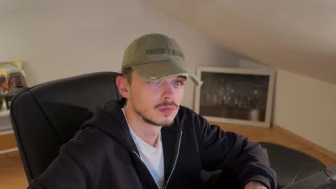 Daimon  online show from October 2025 02:35:01 AM