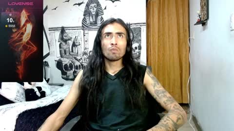Snapshot of daimon_rock01 chatting on January 2025 03:00:01 AM felipe online show from January 2025 03:00:01 AM