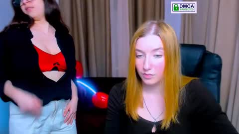 Little Di online show from March 2025 01:21:02 AM