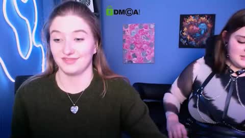 Little Di online show from October 2025 12:08:02 AM