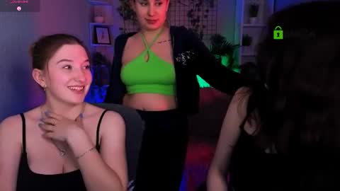 Snapshot of daisy_candy chatting on June 2026 12:24:02 AM Little Di online show from June 2026 12:24:02 AM