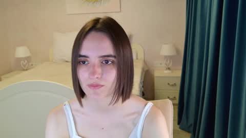 Snapshot of daisy_heart chatting on June 2026 04:18:02 AM Daisy online show from June 2026 04:18:02 AM
