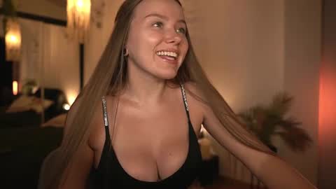 Snapshot of daisy_stacey chatting on June 2026 07:27:01 PM Stacey online show from June 2026 07:27:01 PM