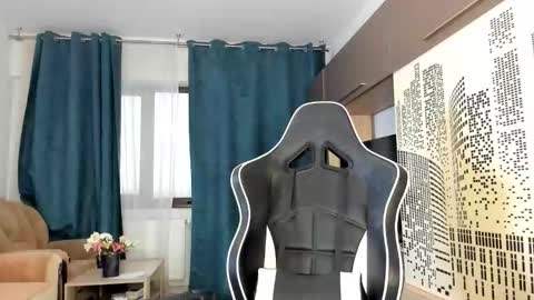 Beatrice online show from December 2025 11:59:01 AM