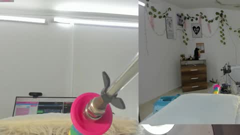 daki_ume_ online show from November 2025 02:33:01 AM