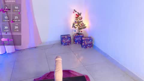 VALENTINA  online show from December 2025 08:00:01 AM