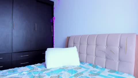 Snapshot of dakostelee1_ chatting on March 2025 06:11:02 PM dakostelee1_ online show from March 2025 06:11:02 PM