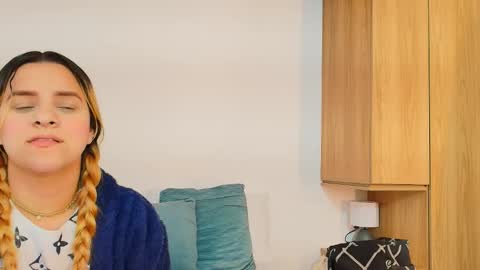 Dakota-Megan online show from November 2025 02:38:02 PM