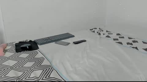 Snapshot of dakota_x18 chatting on November 2025 09:05:02 PM dakota_x18 online show from November 2025 09:05:02 PM