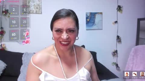 Dakotaagray online show from March 2026 12:48:02 AM