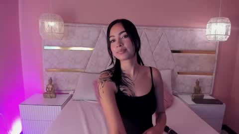 dakotabrowns_ online show from May 2026 10:44:01 AM