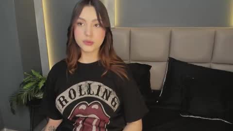 Dakota  online show from December 2025 12:32:01 PM