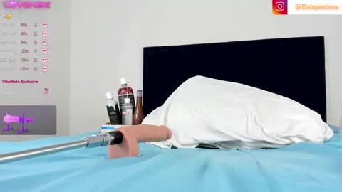     online show from January 2025 03:16:02 AM