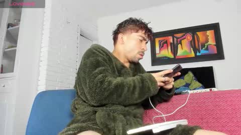     online show from October 2025 10:07:02 PM