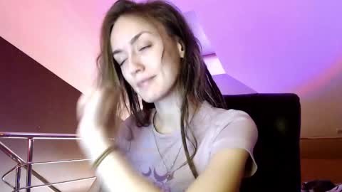 Dalia  online show from January 2025 10:13:02 AM