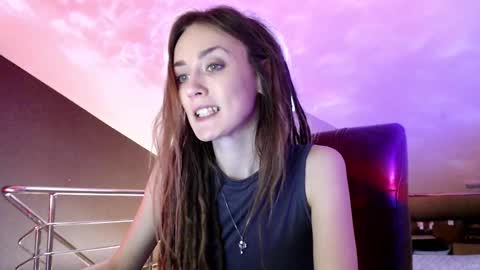 Dalia  online show from February 2025 01:15:02 PM