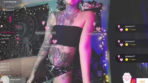 Snapshot of dalia_vorhees chatting on December 2024 05:51:01 AM dalia_vorhees online show from December 2024 05:51:01 AM