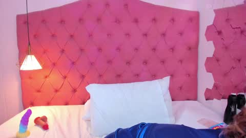 Dalia online show from January 2025 02:17:01 AM