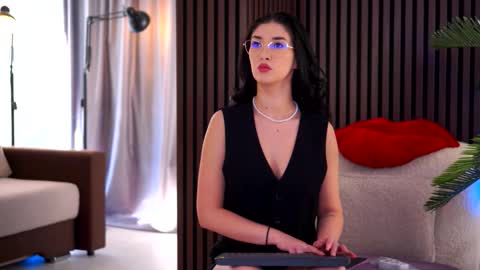 Dalia online show from November 2025 10:26:02 AM