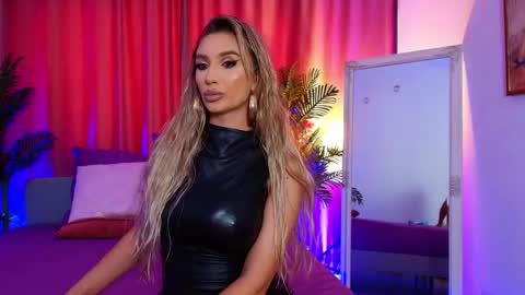 Snapshot of dalidaselena chatting on September 2025 10:28:01 AM DalidaSelena online show from September 2025 10:28:01 AM