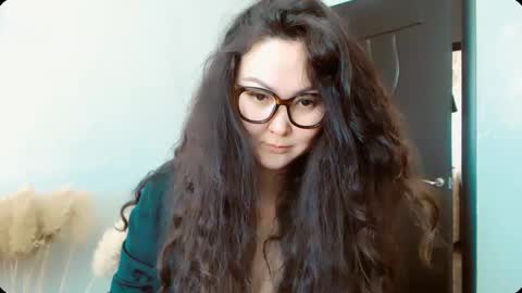 Snapshot of dalidayes chatting on February 2026 05:04:01 AM Dali online show from February 2026 05:04:01 AM