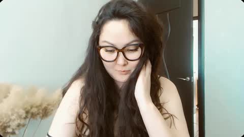 Snapshot of dalidayes chatting on February 2026 09:21:02 AM Dali online show from February 2026 09:21:02 AM