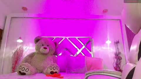 Daliia    online show from October 2025 01:56:01 PM