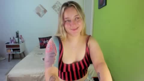 Dalila online show from November 2025 05:13:02 AM